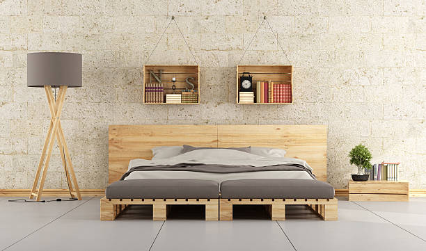 bed with pallet 